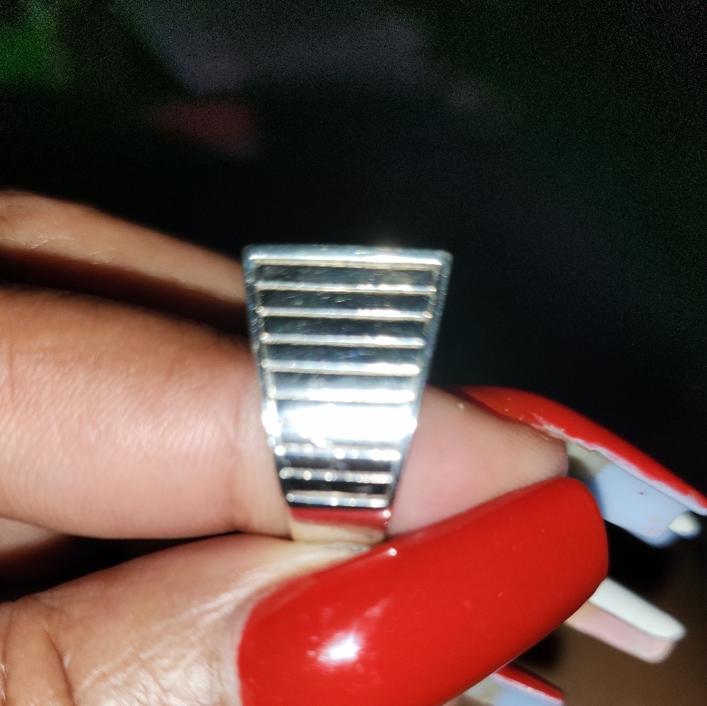 Men Ring - Picture 2 of 3